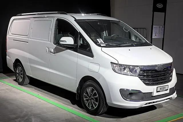 JAC Refine Cargo EV 150 KW 2025